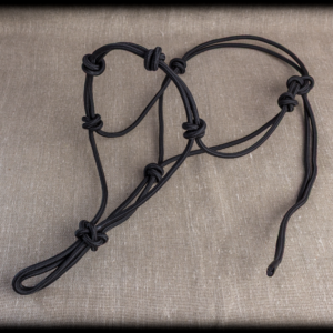 Jaquima de 4 nudos en zona de ternilla (grande)